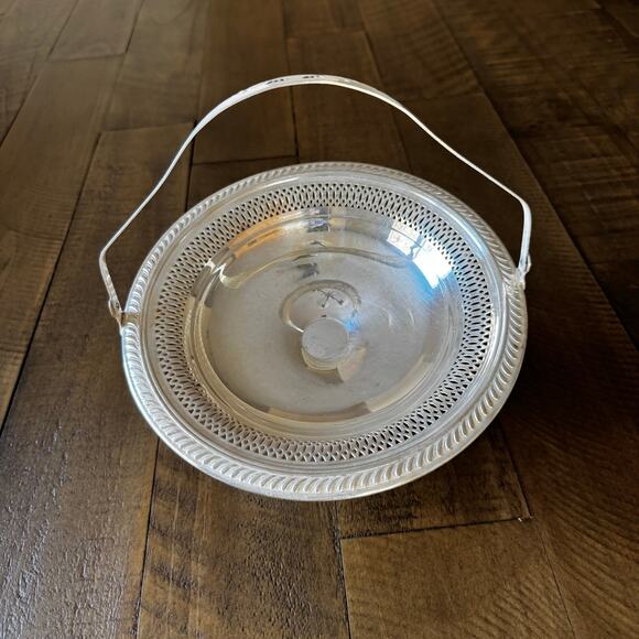 F.B. Rogers Silver Co Vintage Silver on Copper 1913 Basket 6" High with Handle - Picture 6 of 9